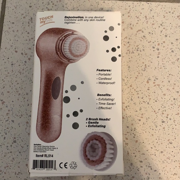 Facial brush new in box - Picture 2 of 3